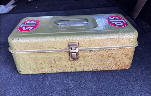 Vintage Other - Metal olive Green utility box rustic patina w/tray vintage 60s 70s industrial
